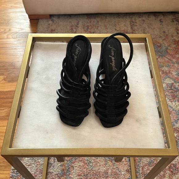 Free People COLETTE CINCHED HEEL BLACK - 37 - Picture 5 of 5